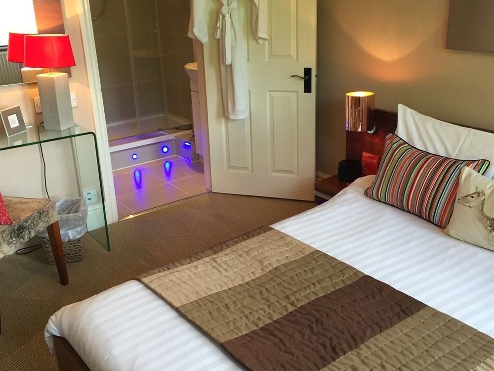 The Bijou Hotel Harrogate Ngoại thất bức ảnh