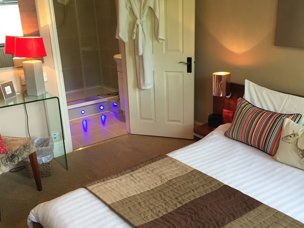 The Bijou Hotel Harrogate Ngoại thất bức ảnh
